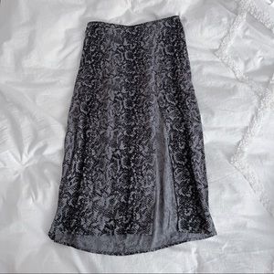 A&F｜Snake Print High Rise Midi Skirt with Front Slit Sz S